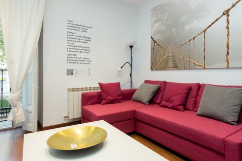 Apartment for sale Madrid, Spain 6 bedrooms, 270 sq.m. No. 106942 - photo 16