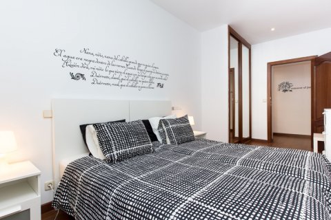 Apartment for sale Madrid, Spain 6 bedrooms, 270 sq.m. No. 106942 - photo 7