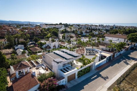 Villa à vendre à Marbella, Malaga, Espagne, 5 chambres, 245 m2 No. 178569 - photo 27