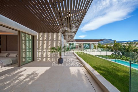 Villa a Marbella, Malaga, Spagna 5 camere da letto, 986 mq. N° 178566