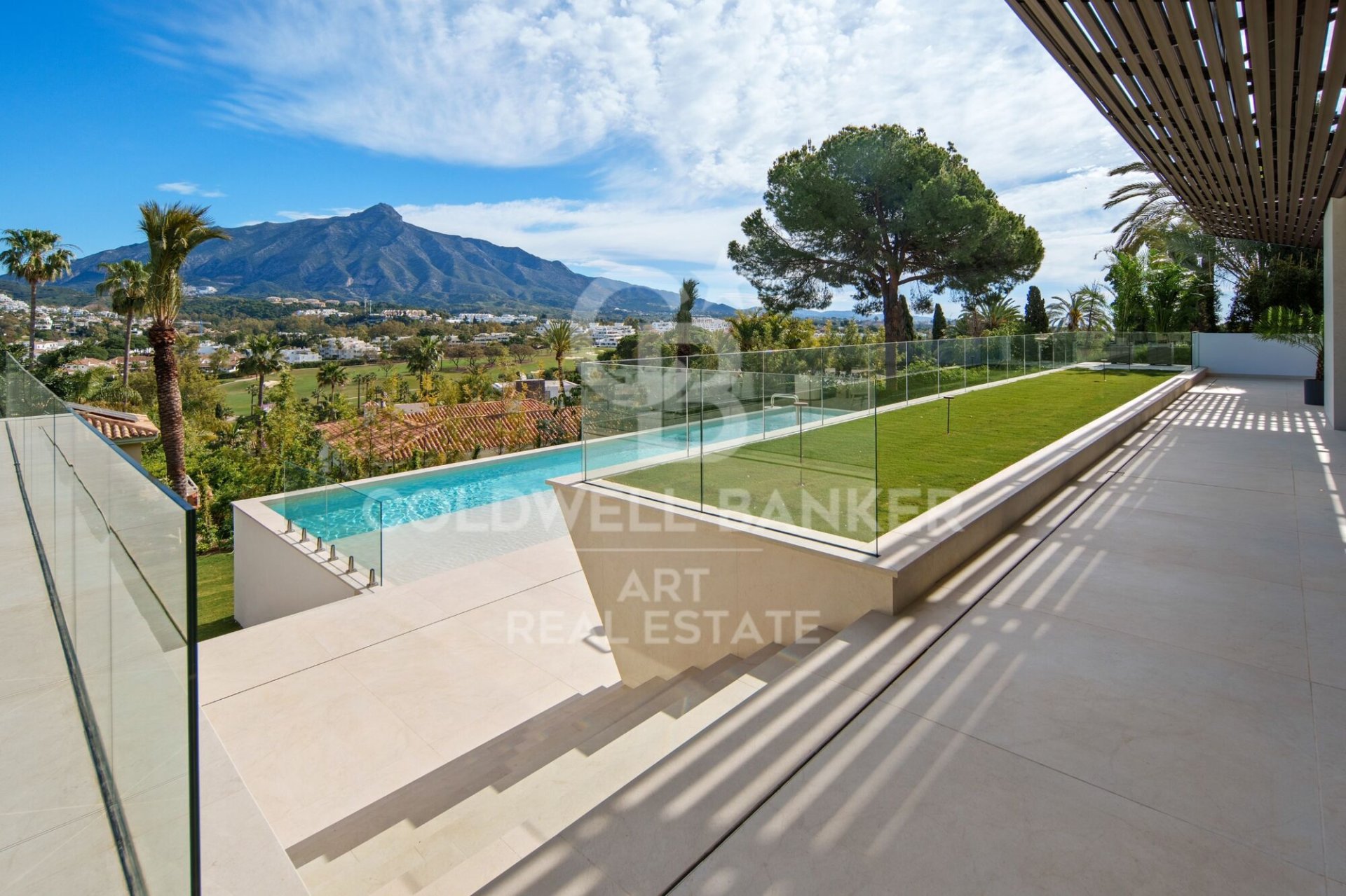 Villa Marbella, Malaga, Spānijā 5 istabas, 986 m2 Nr. 178566