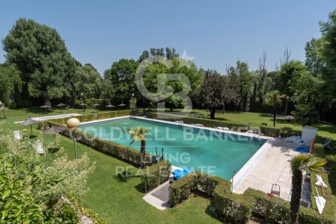 House à Madrid, Espagne 5 chambres, 355 m2 No. 178571
