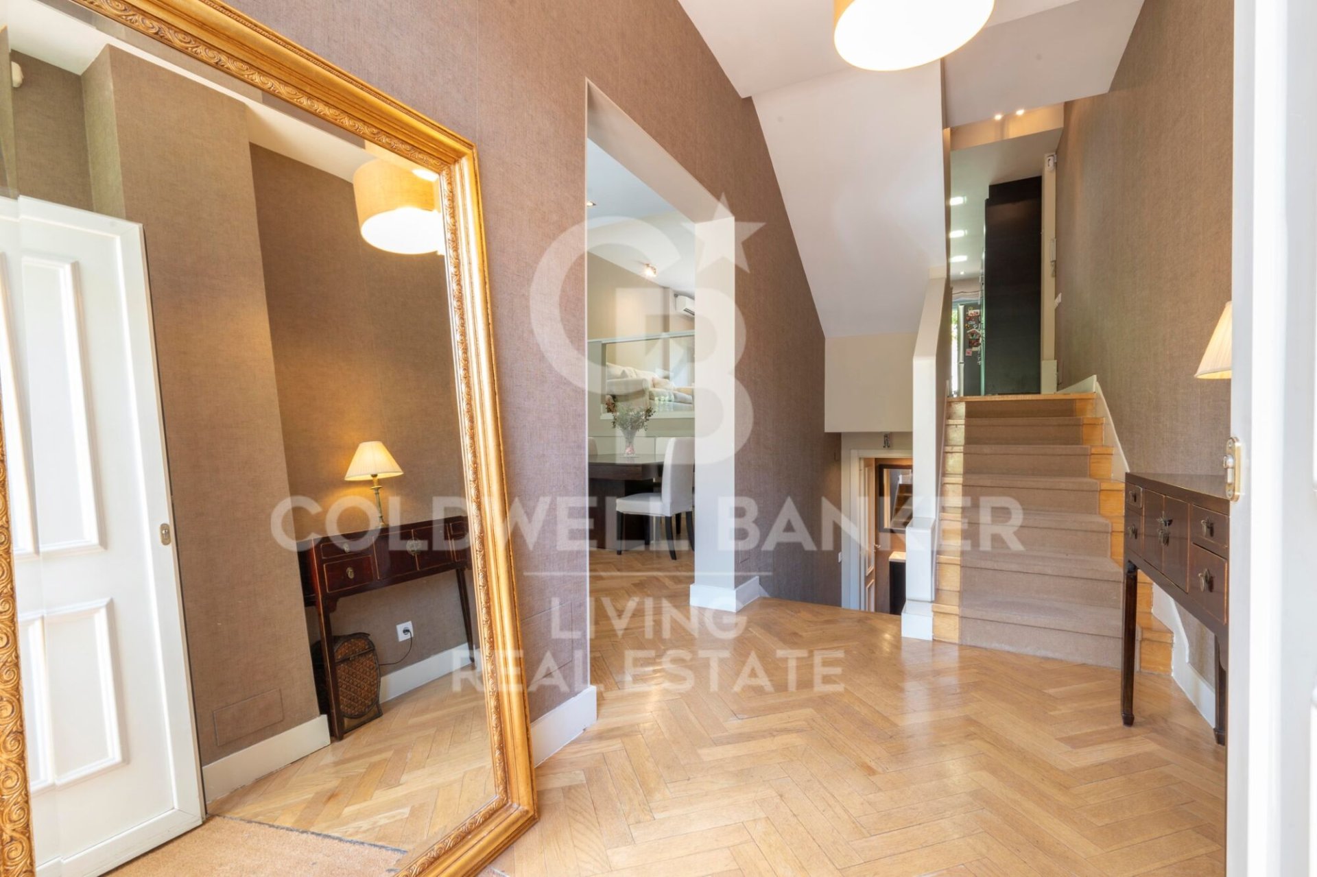 Casa a Madrid, Spagna 5 camere da letto, 355 mq. N° 178571