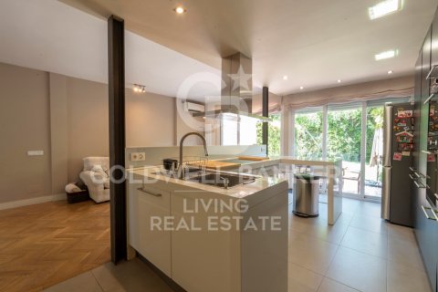 House à vendre à Madrid, Espagne, 5 chambres, 355 m2 No. 178571 - photo 3