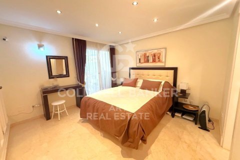 Apartment à vendre à Estepona, Malaga, Espagne, 2 chambres, 131 m2 No. 157640 - photo 11