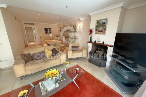 Apartment à vendre à Estepona, Malaga, Espagne, 2 chambres, 131 m2 No. 157640 - photo 5