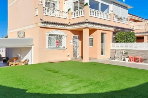 Tvåvåningslägenhet till salu i Gran Alacant, Alicante, Spanien 2 sovrum, 110 kvm. Nr. 143587 - foto 4