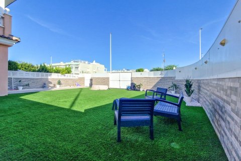 Tvåvåningslägenhet till salu i Gran Alacant, Alicante, Spanien 2 sovrum, 110 kvm. Nr. 143587 - foto 5