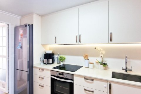 Tvåvåningslägenhet till salu i Gran Alacant, Alicante, Spanien 2 sovrum, 110 kvm. Nr. 143587 - foto 15