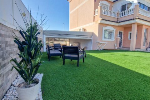 Tvåvåningslägenhet till salu i Gran Alacant, Alicante, Spanien 2 sovrum, 110 kvm. Nr. 143587 - foto 6