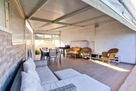 Tvåvåningslägenhet till salu i Gran Alacant, Alicante, Spanien 2 sovrum, 110 kvm. Nr. 143587 - foto 28