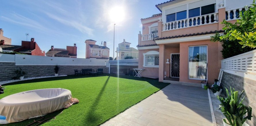 Tvåvåningslägenhet i Gran Alacant, Alicante, Spanien 2 sovrum, 110 kvm. Nr. 143587