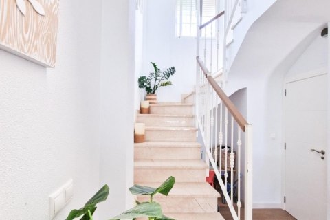 Tvåvåningslägenhet till salu i Gran Alacant, Alicante, Spanien 2 sovrum, 110 kvm. Nr. 143587 - foto 25