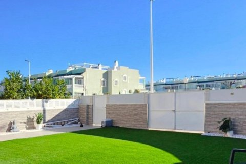 Tvåvåningslägenhet till salu i Gran Alacant, Alicante, Spanien 2 sovrum, 110 kvm. Nr. 143587 - foto 9