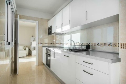 Huoneisto myytävänä Adeje, Tenerife, Espanja, 3 makuuhuonetta, 190 m2 No. 143584 - kuva 18