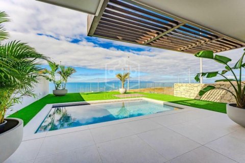 Villa till salu i Adeje, Tenerife, Spanien 3 sovrum, 340 kvm. Nr. 143581 - foto 3