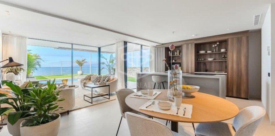 Villa i Adeje, Tenerife, Spanien 3 sovrum, 340 kvm. Nr. 143581