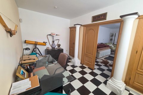 Villa pārdošanā Elche, Alicante, Spānijā 9 istabas, 285 m2 Nr. 189901 - attēls 23