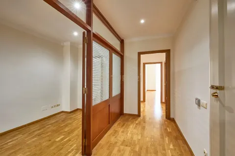 Wohnung zum Verkauf in Barcelona, Spanien 5 Schlafzimmer, 150 m2 Nr. 166937 - Foto 18