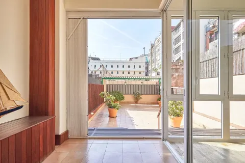 Wohnung zum Verkauf in Barcelona, Spanien 5 Schlafzimmer, 150 m2 Nr. 166937 - Foto 2