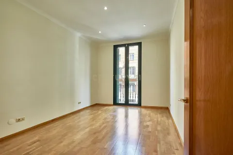 Wohnung zum Verkauf in Barcelona, Spanien 5 Schlafzimmer, 150 m2 Nr. 166937 - Foto 9