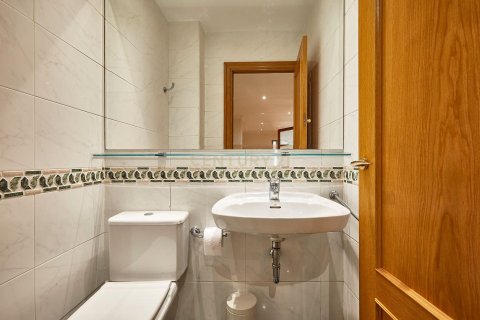 Wohnung zum Verkauf in Barcelona, Spanien 5 Schlafzimmer, 150 m2 Nr. 166937 - Foto 21