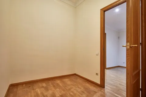 Wohnung zum Verkauf in Barcelona, Spanien 5 Schlafzimmer, 150 m2 Nr. 166937 - Foto 14