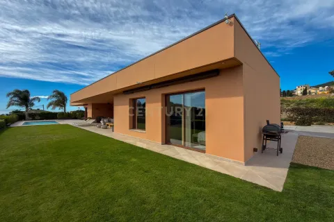 House for sale in Sant Vicenc De Montalt, Barcelona, Spain 5 bedrooms, 540 sq.m. No. 166935 - photo 3