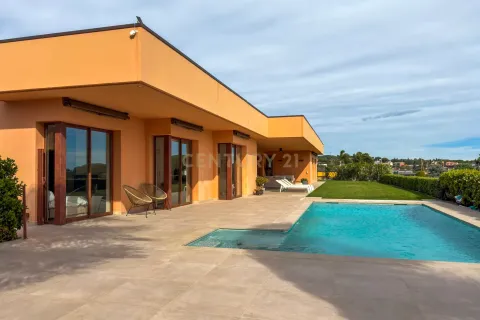 House for sale in Sant Vicenc De Montalt, Barcelona, Spain 5 bedrooms, 540 sq.m. No. 166935 - photo 5