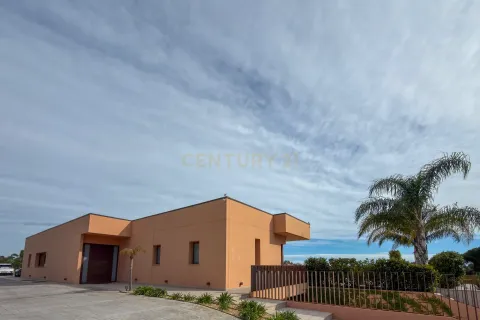 House for sale in Sant Vicenc De Montalt, Barcelona, Spain 5 bedrooms, 540 sq.m. No. 166935 - photo 16