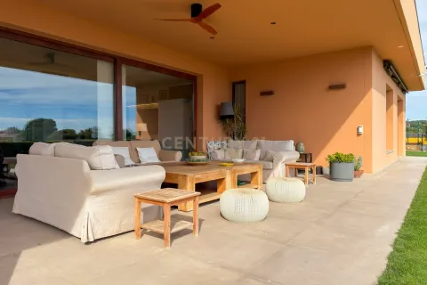 House for sale in Sant Vicenc De Montalt, Barcelona, Spain 5 bedrooms, 540 sq.m. No. 166935 - photo 11