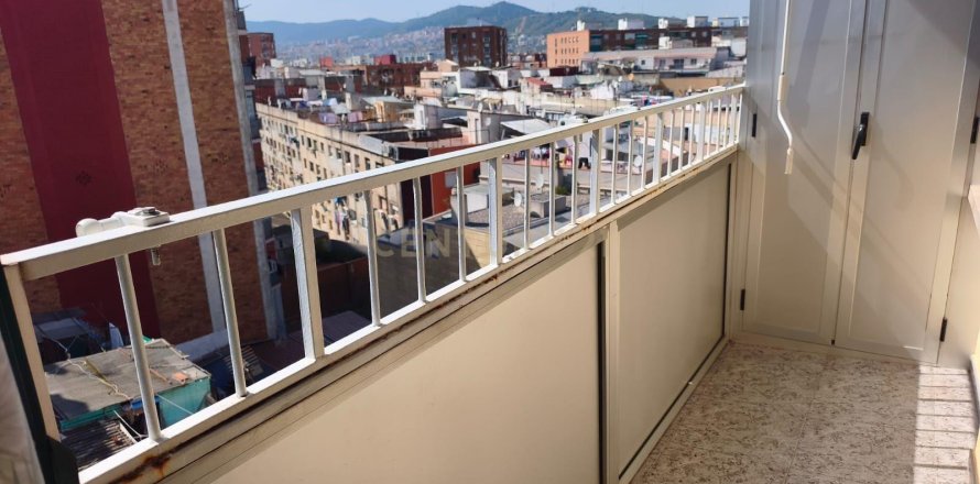 Wohnung in Santa Coloma de Gramenet, Barcelona, Spanien 3 Schlafzimmer, 67 m2 Nr. 166934
