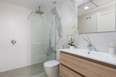 Продажа виллы в Бенихофар, Аликанте, Испания 3 спальни, 136м2 №144965 - фото 16