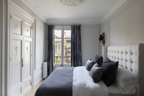Apartment for sale Eixample, Barcelona, Spain 3 bedrooms, 104 sq.m. No. 133391 - photo 19