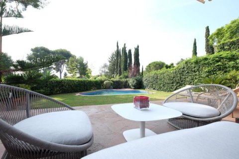 Villa en venta Barcelona, España 8 dormitorios, 520 m2 No. 133395 - foto 17