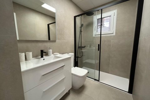 Продажа квартиры в Торревьеха, Аликанте, Испания 2 спальни, 77м2 №119822 - фото 7