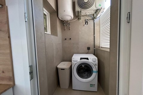 Продажа квартиры в Торревьеха, Аликанте, Испания 2 спальни, 77м2 №119822 - фото 15