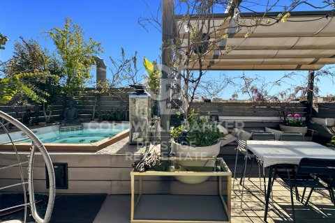 Penthouse à Barcelona, Espagne 2 chambres, 100 m2 No. 179019