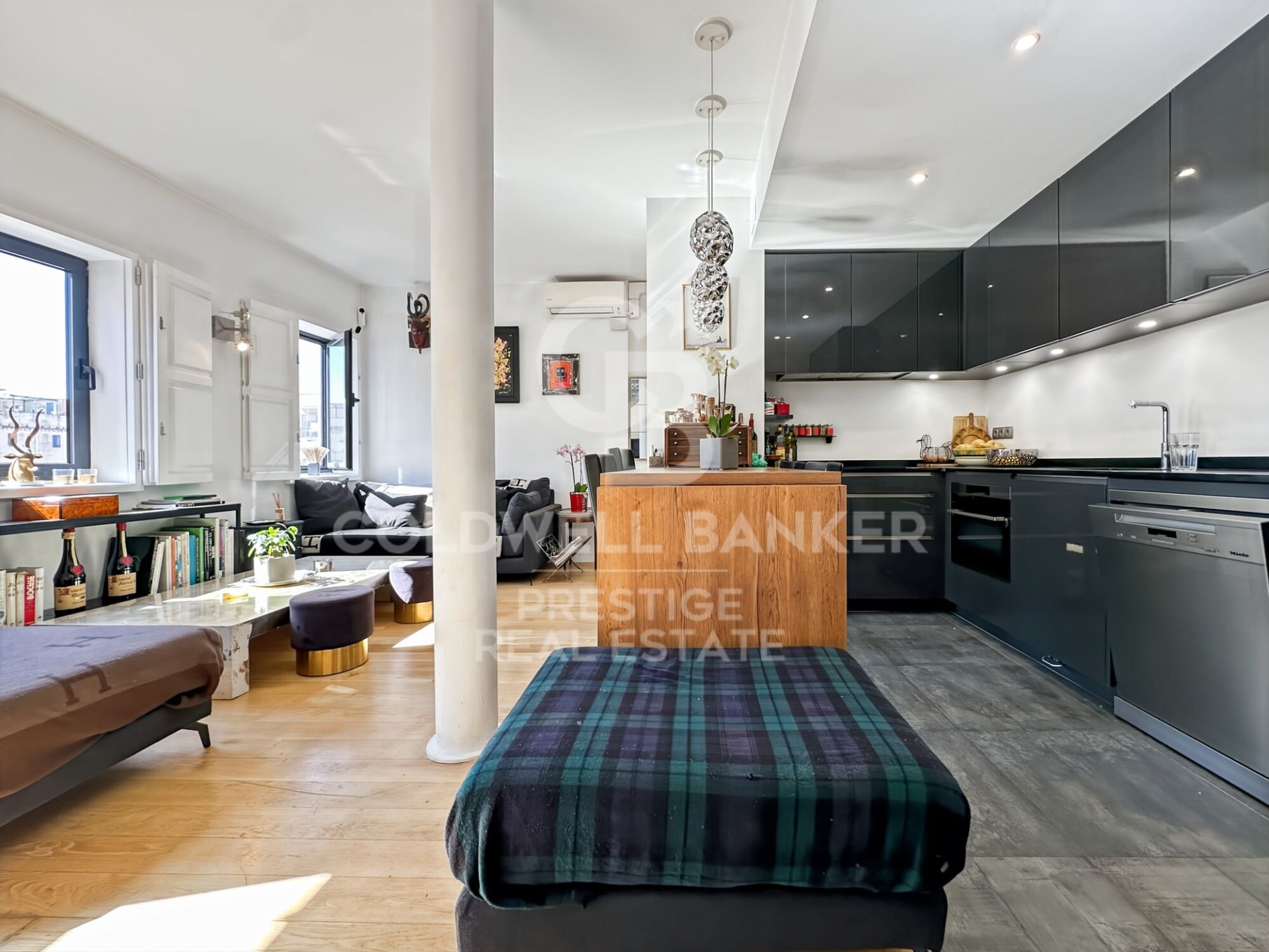 Penthouse in Barcelona, Spain 2 bedrooms, 100 sq.m. No. 179019