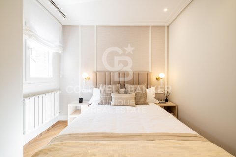 Apartment à vendre à Madrid, Espagne, 4 chambres, 222 m2 No. 179017 - photo 13