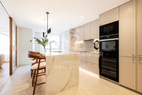Apartment à vendre à Madrid, Espagne, 4 chambres, 222 m2 No. 179017 - photo 8
