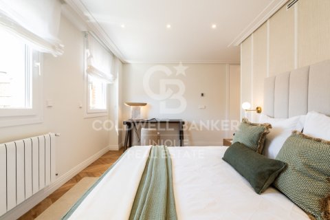 Apartment à vendre à Madrid, Espagne, 4 chambres, 222 m2 No. 179017 - photo 16