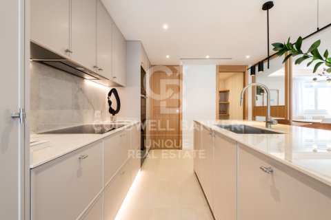 Apartment à vendre à Madrid, Espagne, 4 chambres, 222 m2 No. 179017 - photo 7
