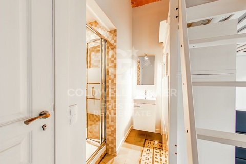 Wohnung zum Verkauf in Barcelona, Spanien 5 Schlafzimmer, 116 m2 Nr. 179018 - Foto 4