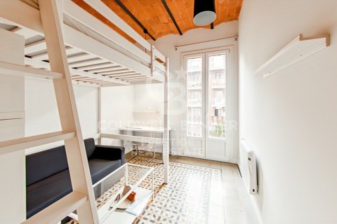 Wohnung zum Verkauf in Barcelona, Spanien 5 Schlafzimmer, 116 m2 Nr. 179018 - Foto 3