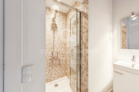 Wohnung zum Verkauf in Barcelona, Spanien 5 Schlafzimmer, 116 m2 Nr. 179018 - Foto 5