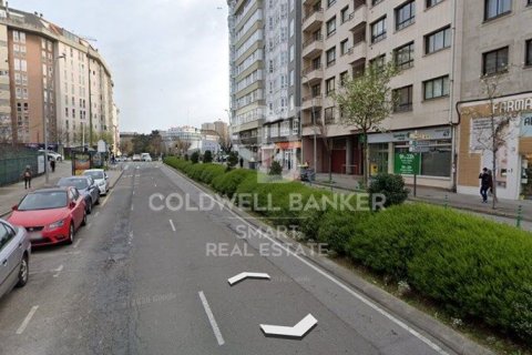 Продажа коммерческой недвижимости в Ла-Корунья, Испания 284м2 №179016 - фото 2