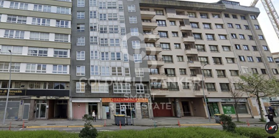 Коммерческая недвижимость в Ла-Корунья, Испания 284м2 №179016