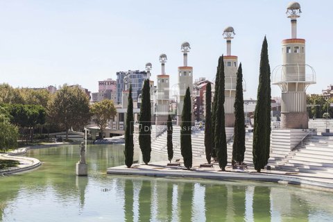 Apartment for sale in Barcelona, Spain 2 bedrooms, 87 sq.m. No. 150784 - photo 12