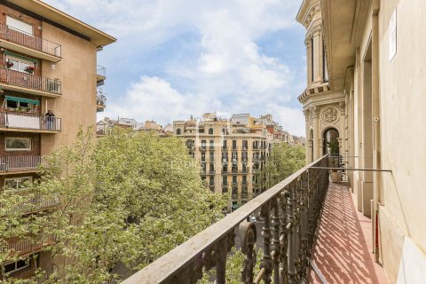 Apartamento en venta en Barcelona, España 4 dormitorios, 140 m2 No. 150787 - foto 6